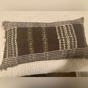 Amber Interiors vintage pillow